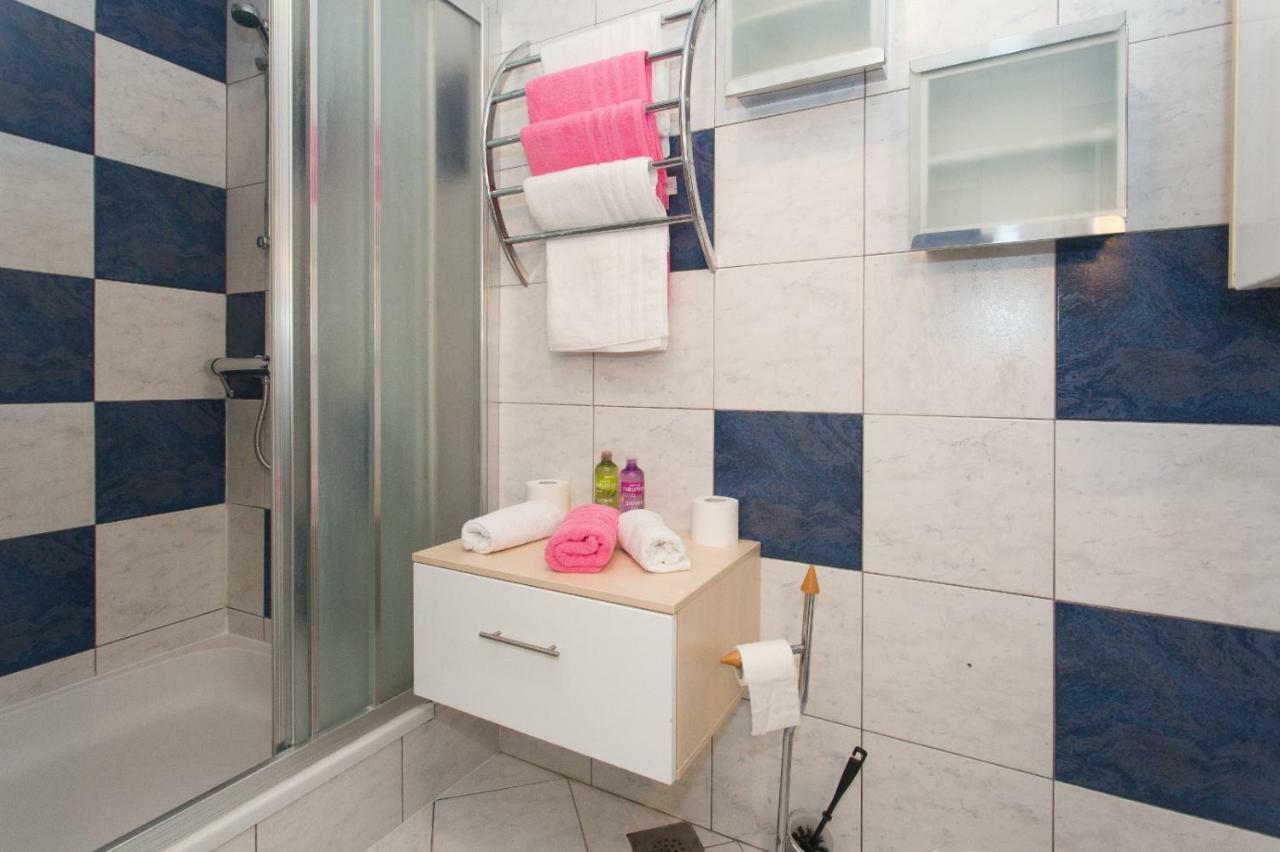 Apartmani Luis Kastela Bagian luar foto