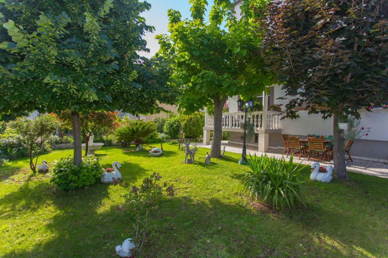 Apartmani Luis Kastela Bagian luar foto