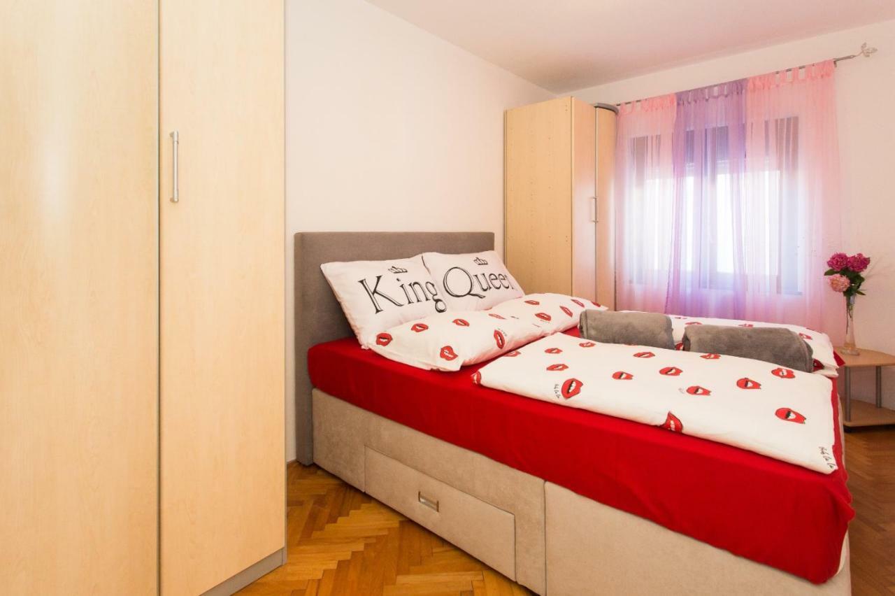 Apartmani Luis Kastela Bagian luar foto