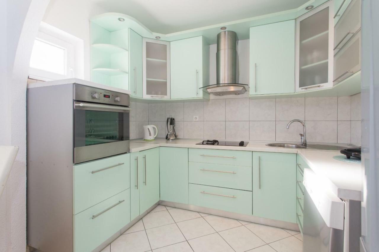 Apartmani Luis Kastela Bagian luar foto