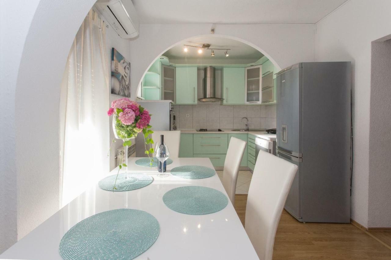 Apartmani Luis Kastela Bagian luar foto